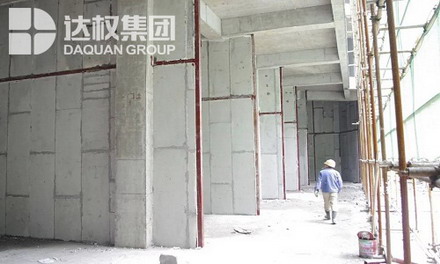 鼓勵(lì)發(fā)展新型墻體材料 監(jiān)利加快淘汰“實(shí)心紅磚”